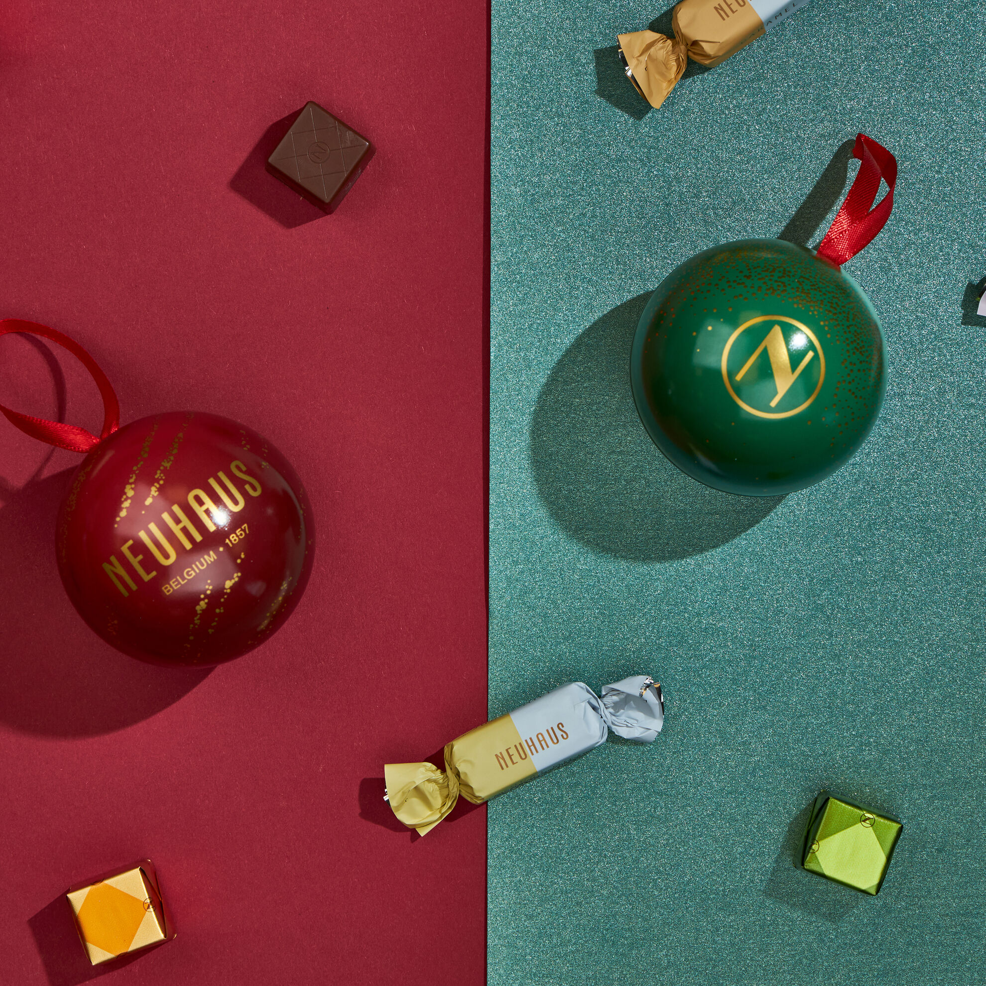 Christmas Balls Mix Red & Green image number 11