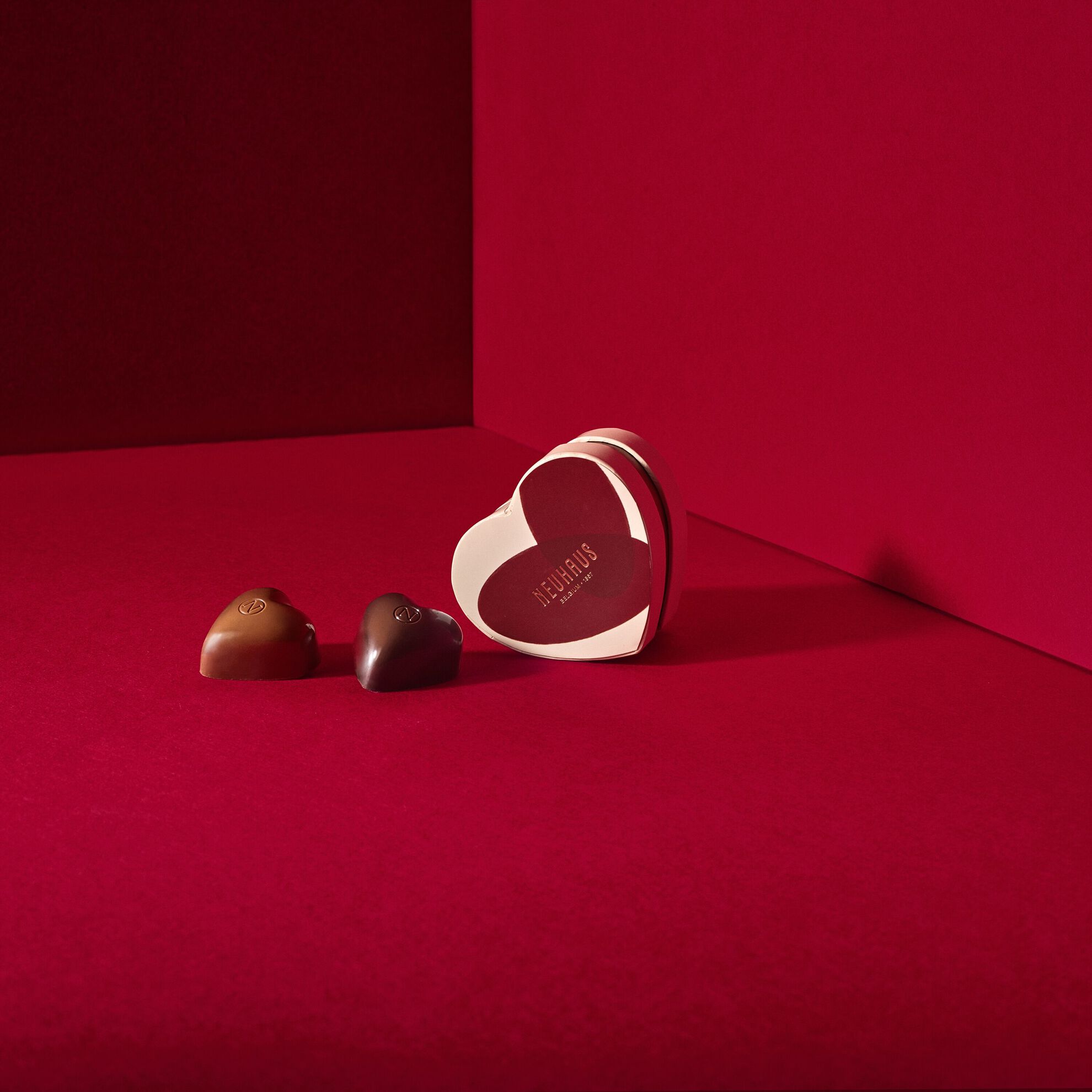 Valentine Mini Heart Box image number 11