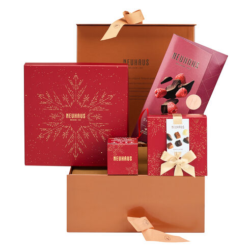 Christmas Basket Small image number 01