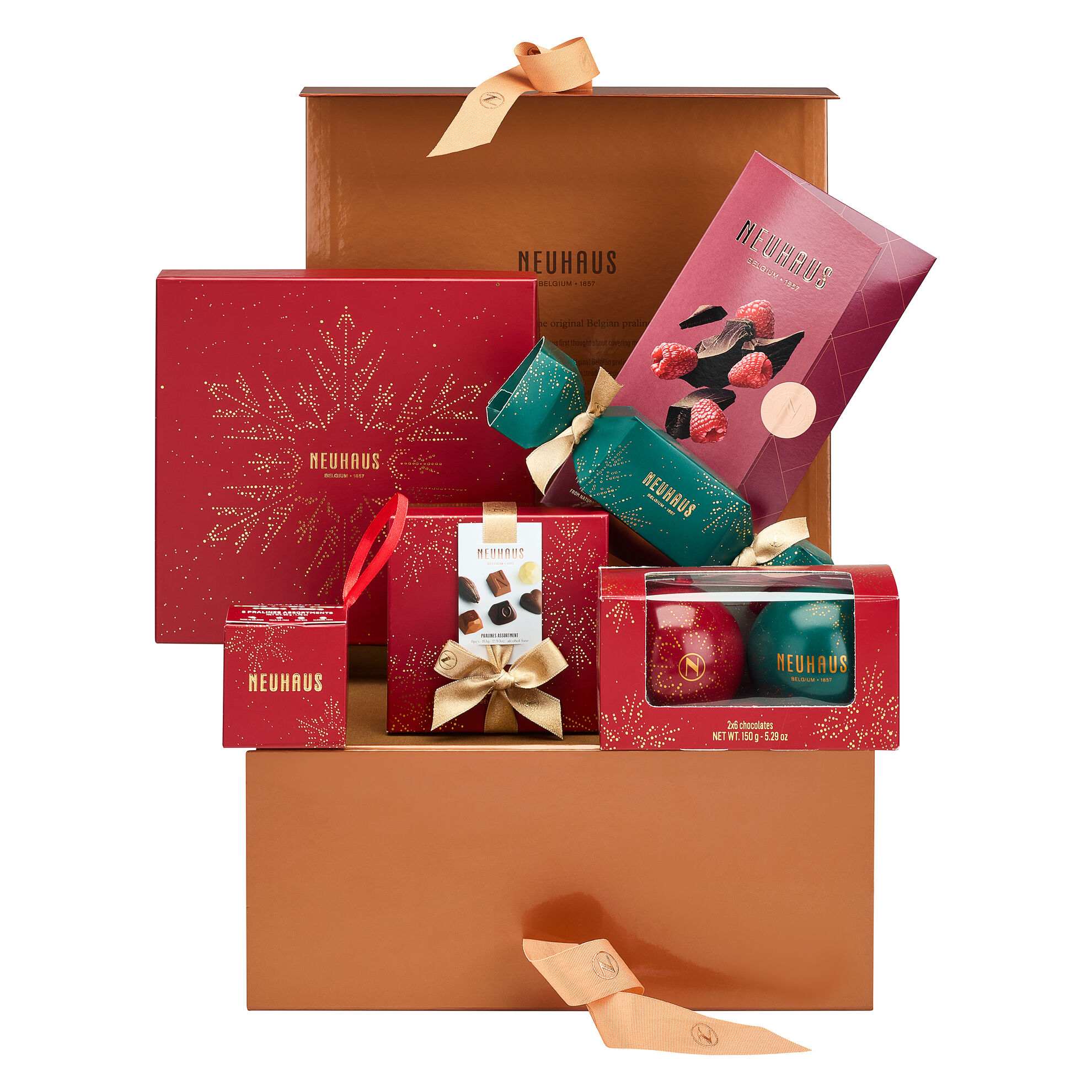 Christmas Basket Medium image number 01