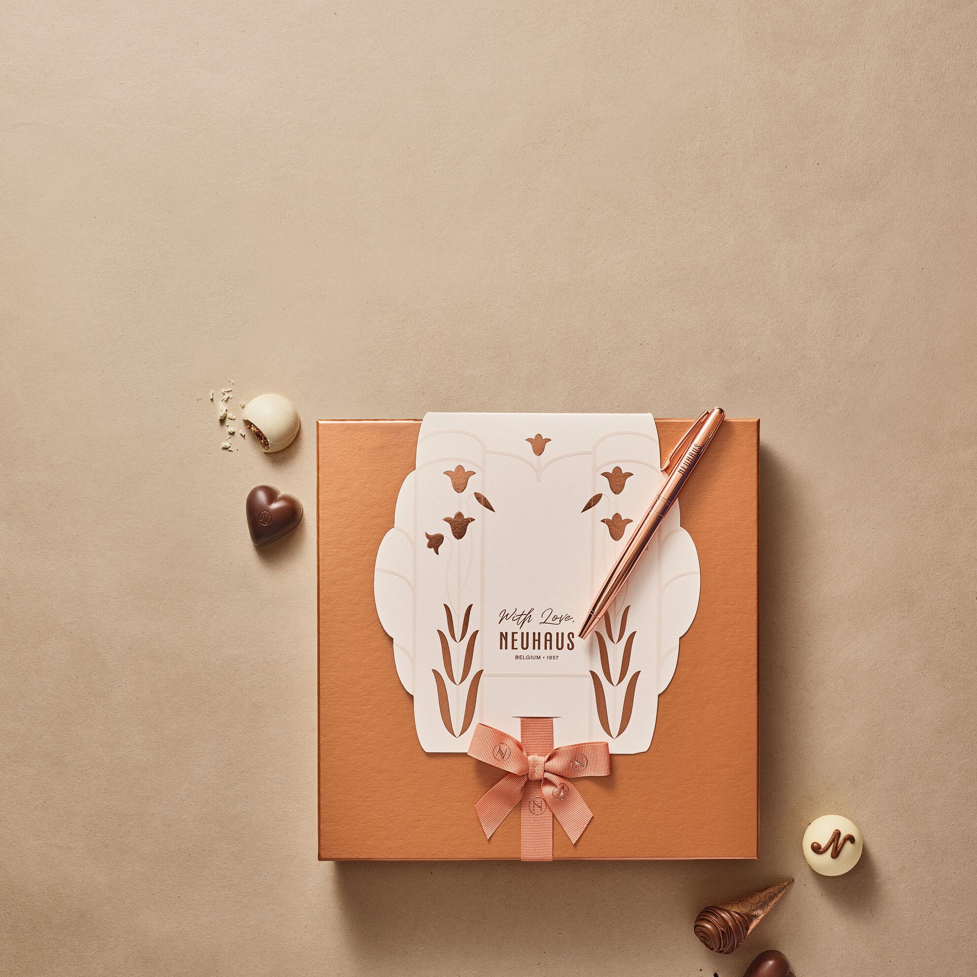 Mother&rsquo;s Day Gift Box Mix image number 21