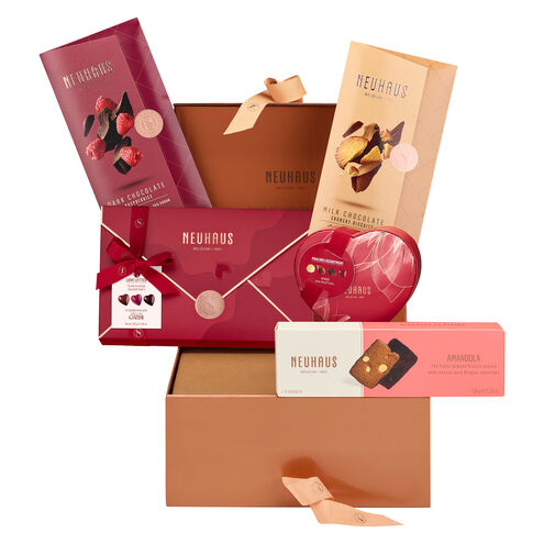 Romantic Gift Basket Large image number 01