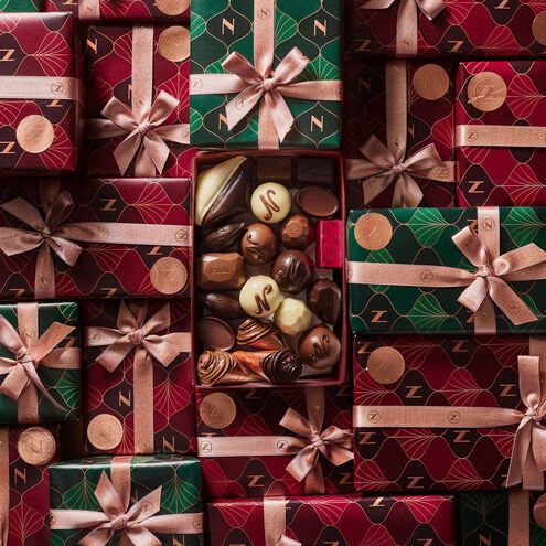 Holiday Ballotin All Dark 0.5 lb image number 11