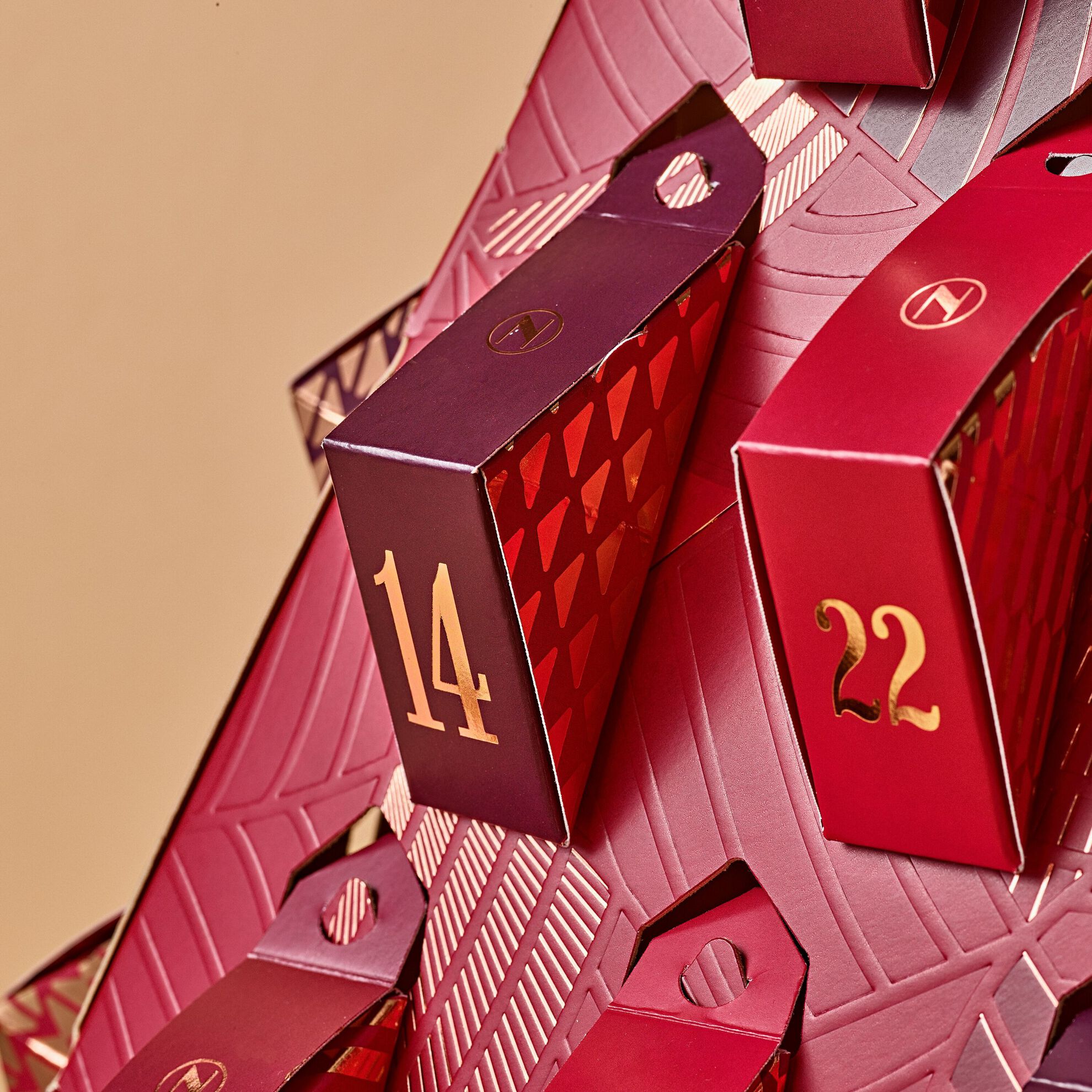 Irr&eacute;sistible Advent Calendar image number 41