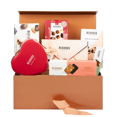 Ultimate Love Gift Basket image number 01